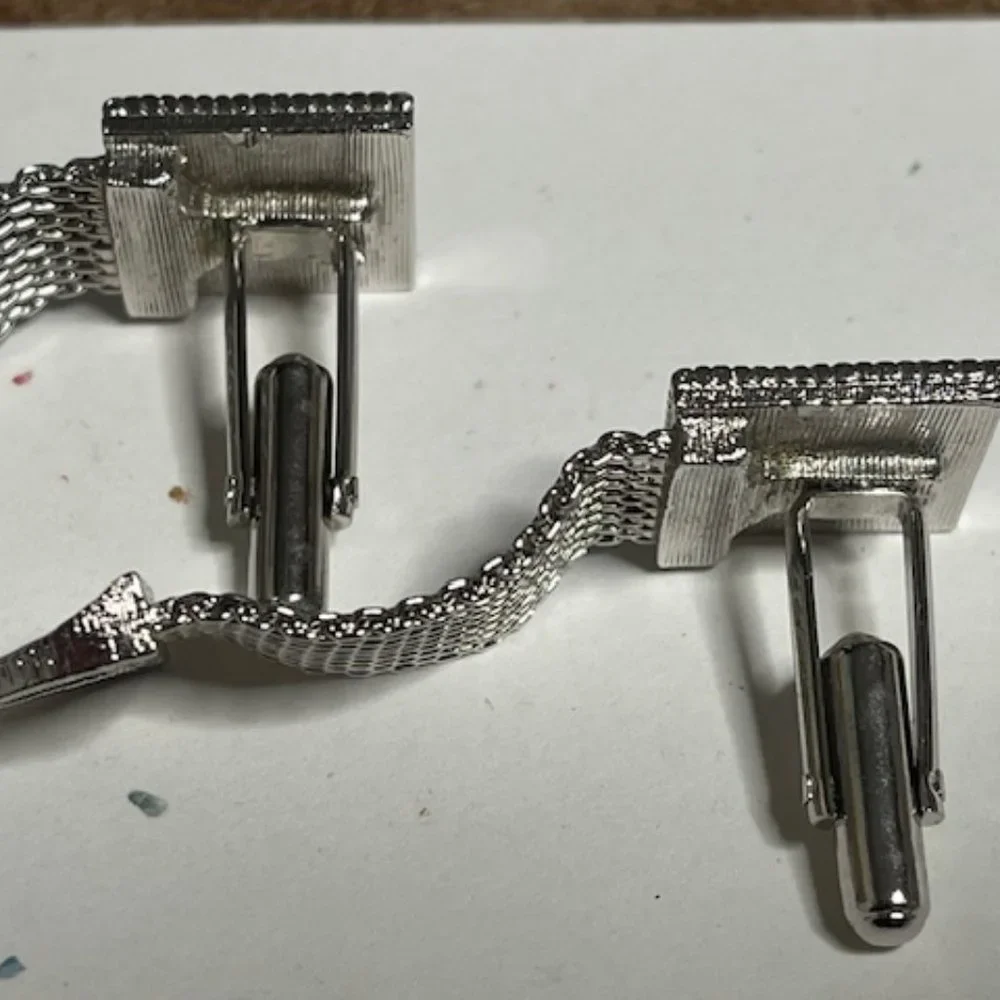 VTG Silver Tone Mesh Wrap Square Frame Flip Cufflinks Retro Gift